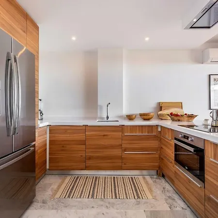 Apartment 4 Bedroom Luxury Duplex With Sea Views By Puerto Banus Marbella