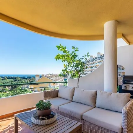 4 Bedroom Luxury Duplex With Sea Views By Puerto Banus Apartment